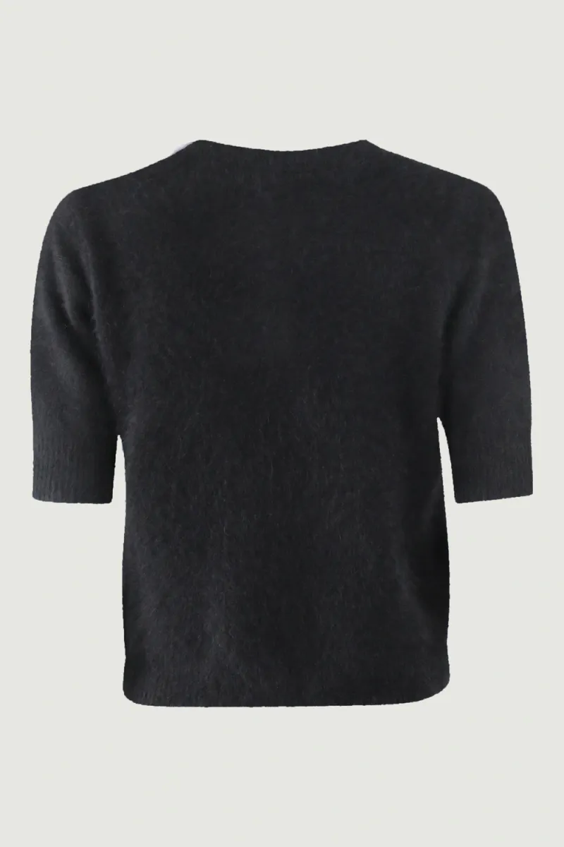 Rocca, Black