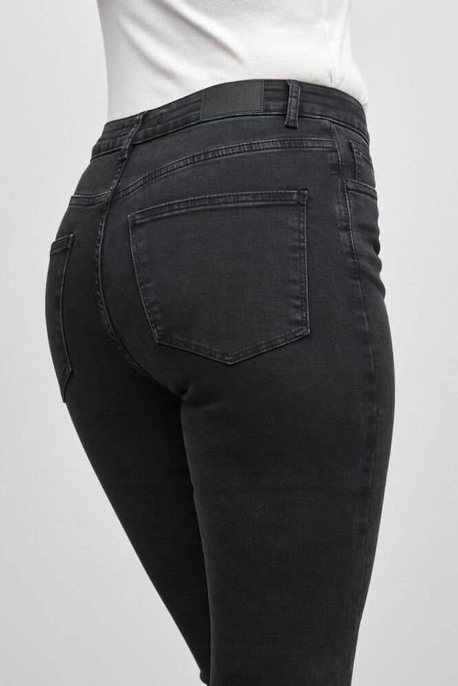 Becca UHW Bootcut Leg, Black Denim