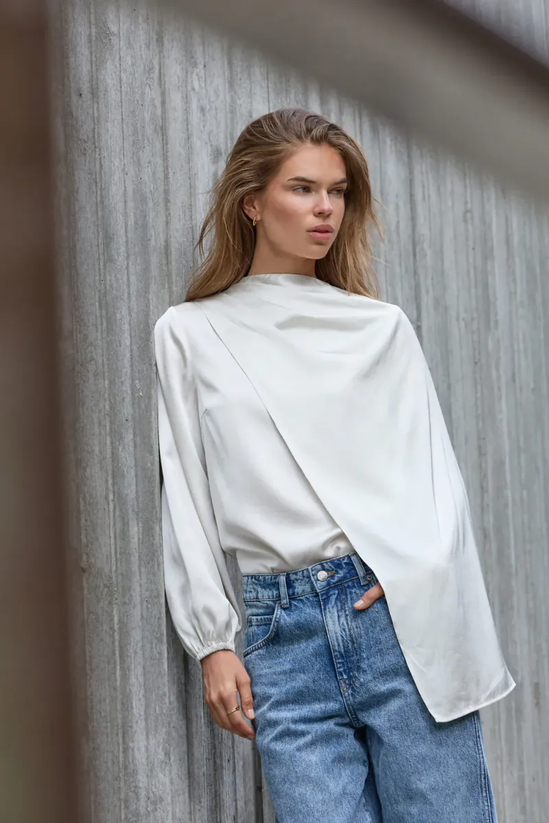 Idun Cape LS Blouse, Off-White